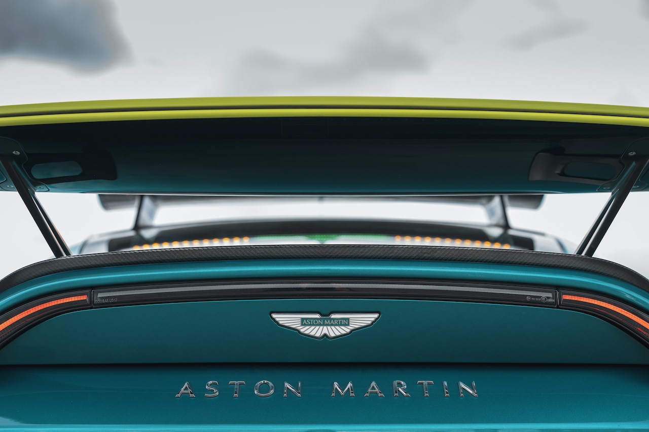 Aston Martin Vantage S FIA Safety Car_12